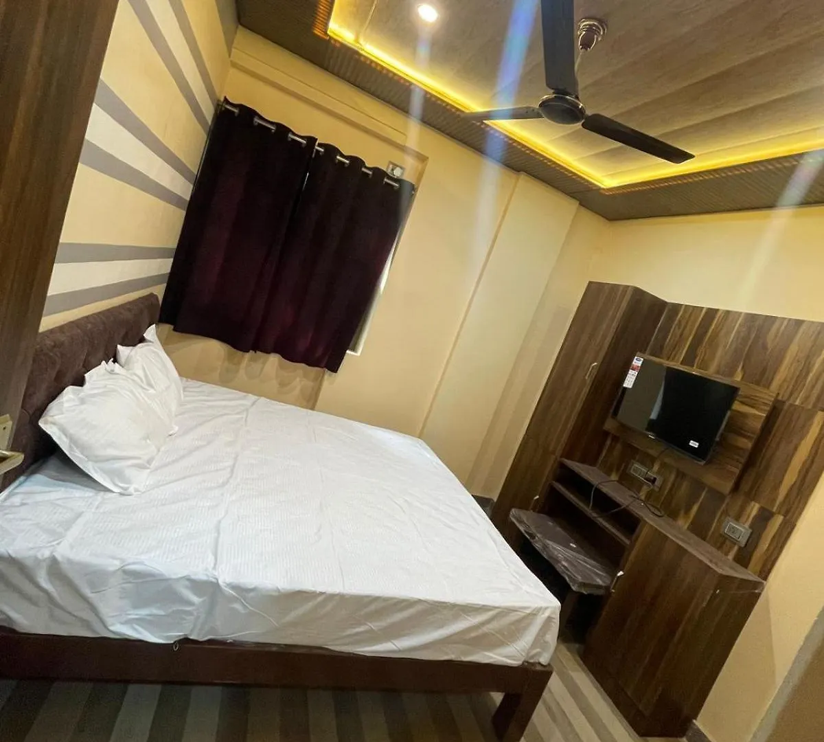 Himalaya Inn Guest House Varanasi 2*,